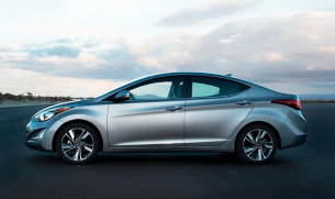 Автомобили седаны в Москве